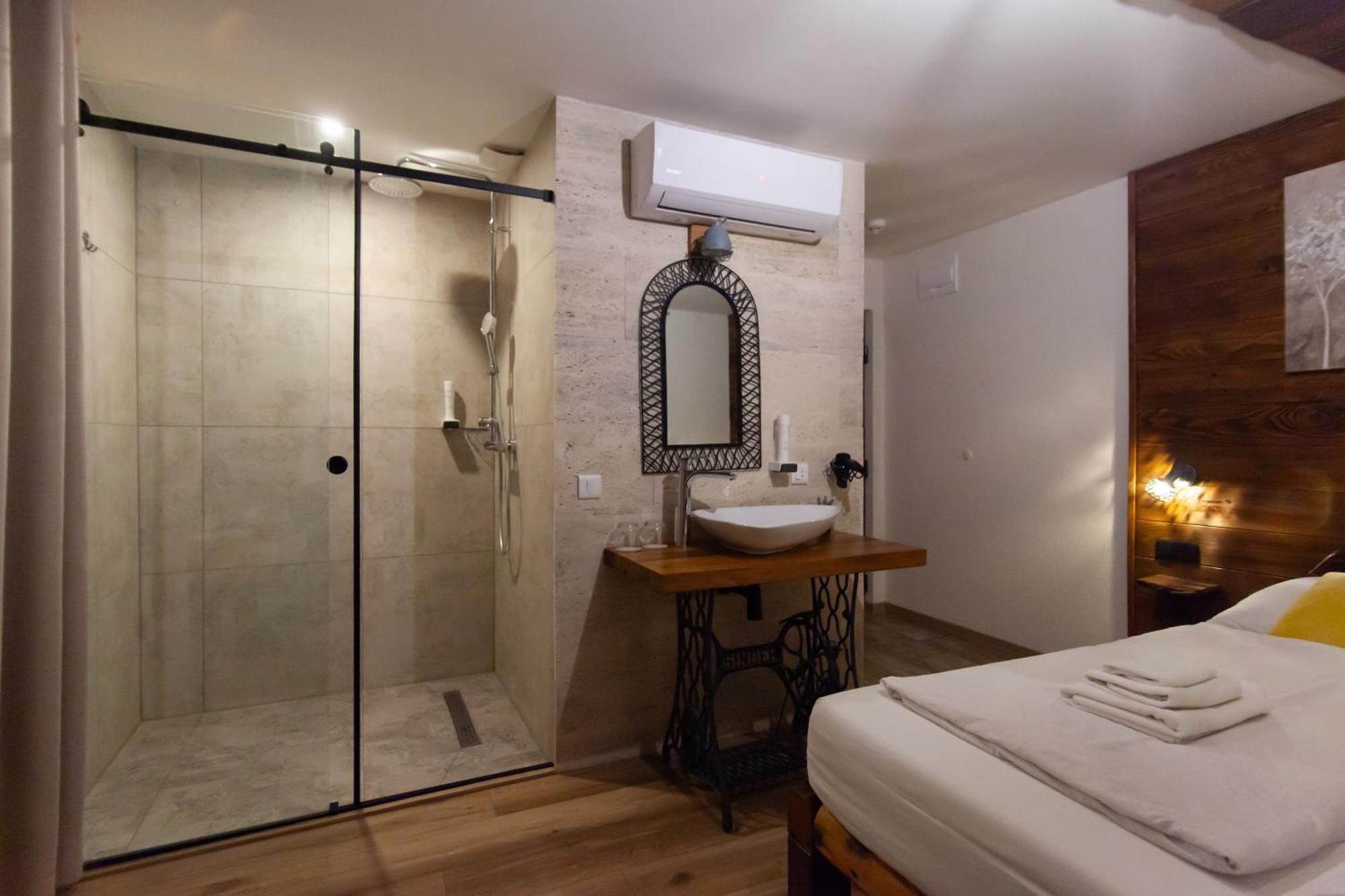Sobe App Moj Hir Bed And Breakfast 자스트레바르스코 외부 사진