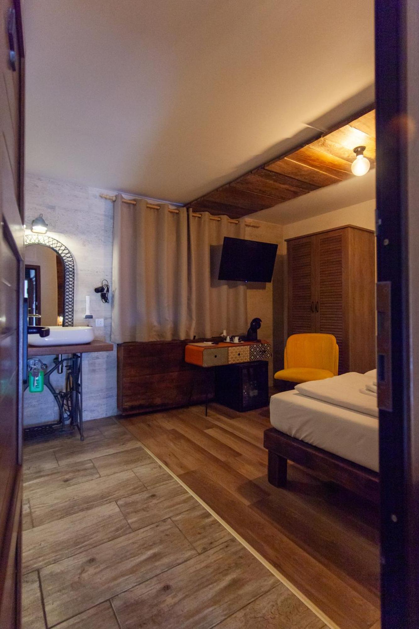 Sobe App Moj Hir Bed And Breakfast 자스트레바르스코 외부 사진