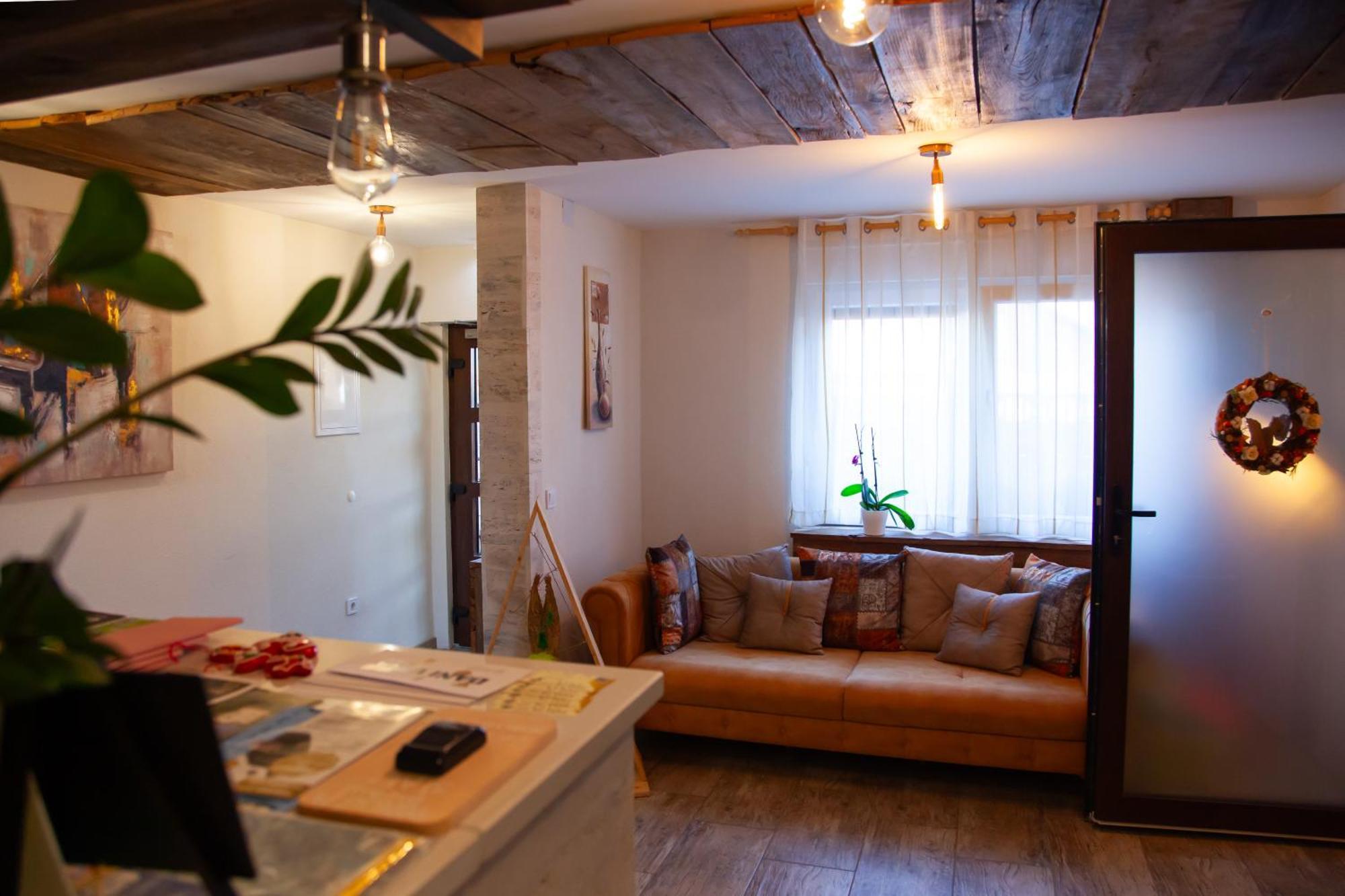 Sobe App Moj Hir Bed And Breakfast 자스트레바르스코 외부 사진